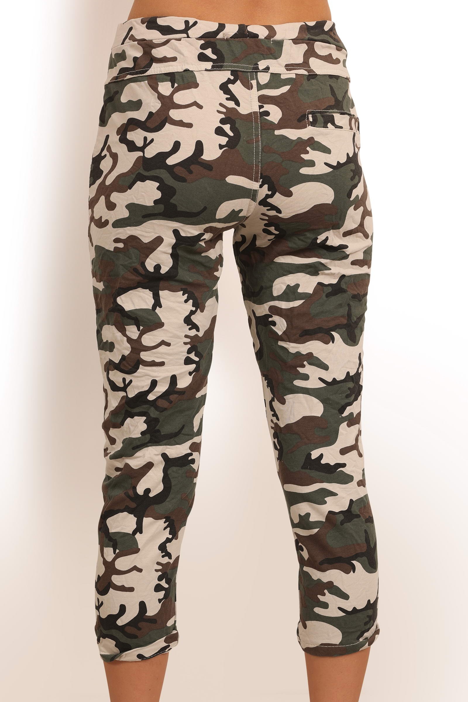 Knickers i mørk camouflage style 7612