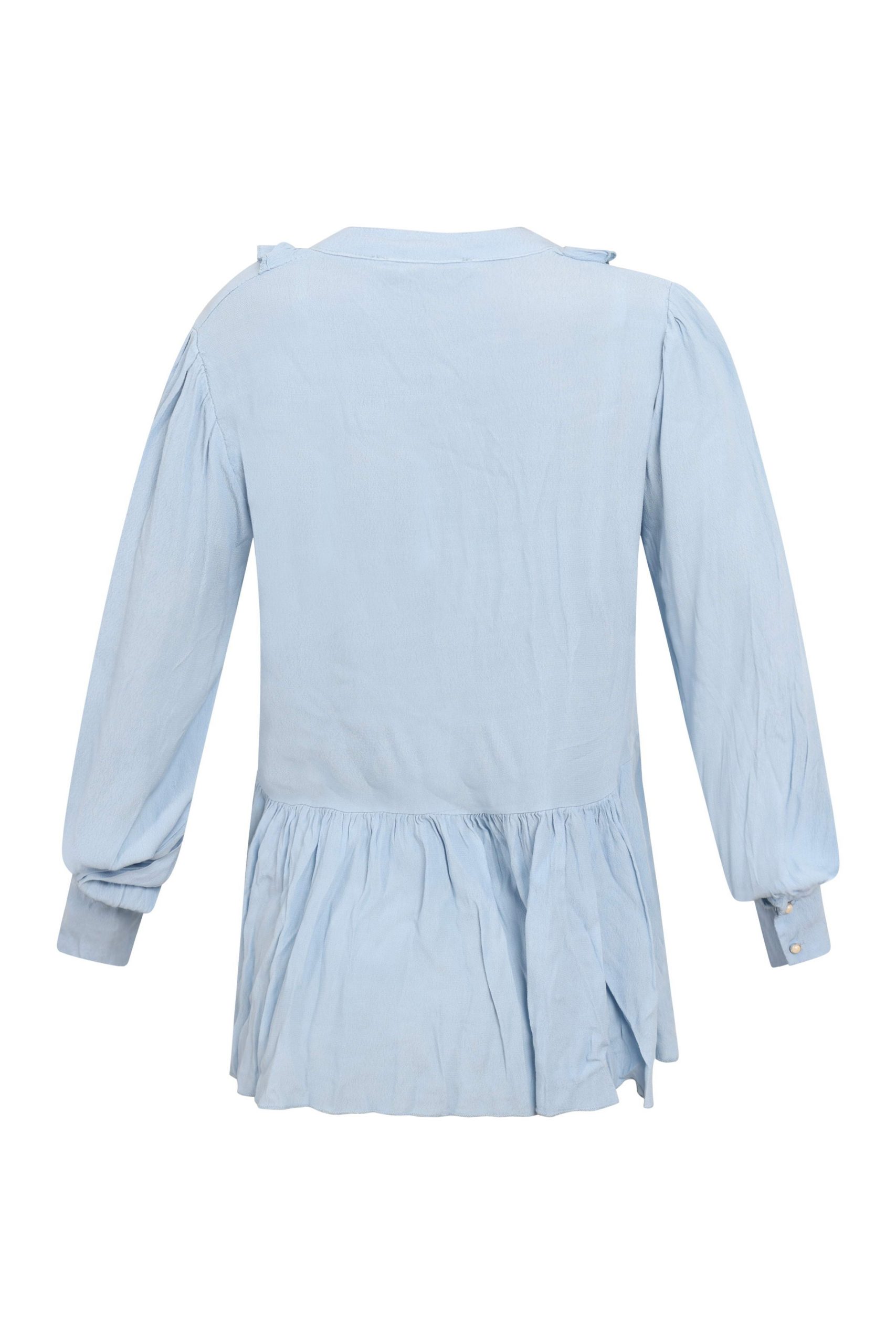 Flæseskjorte i lyseblå med fine detaljer style 1803