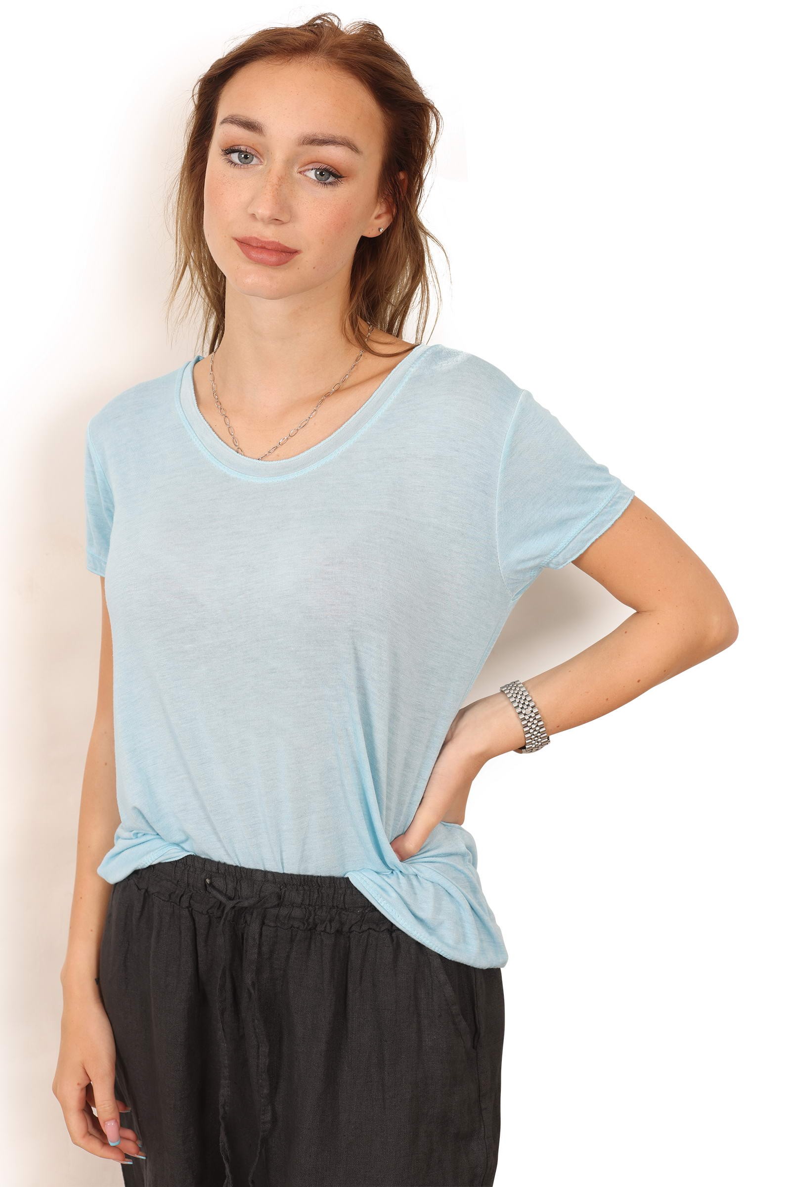 T-shirt i lyseblå style 1390